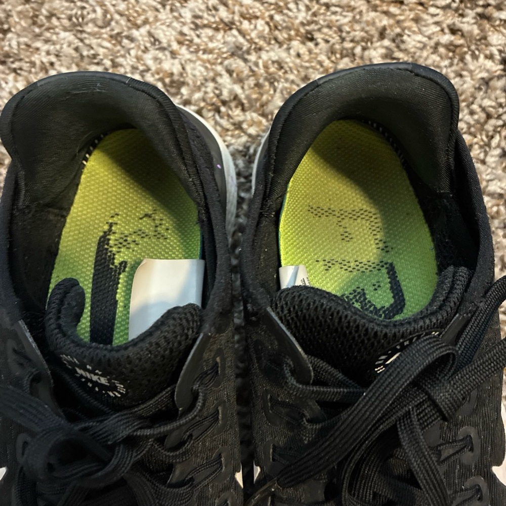 Nike Women’s Black Lace Up Free RN Running Shoes Black- Size 7.5 - Picture 8 of 10